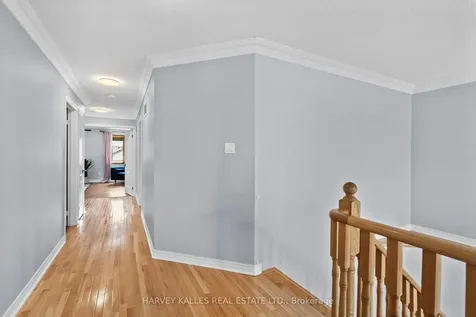 2134 Danube Court Mississauga ON L5K 2T1