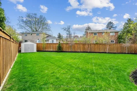 2134 Danube Court Mississauga ON L5K 2T1