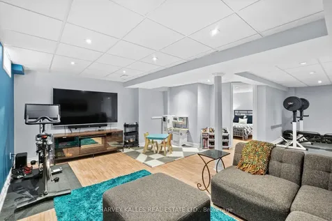 2134 Danube Court Mississauga ON L5K 2T1