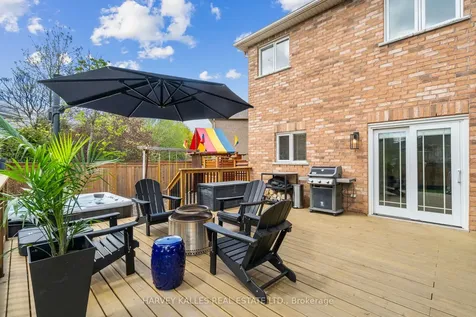 2134 Danube Court Mississauga ON L5K 2T1