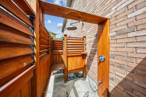 2134 Danube Court Mississauga ON L5K 2T1