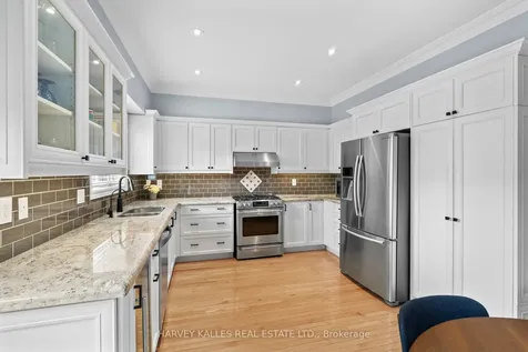 2134 Danube Court Mississauga ON L5K 2T1