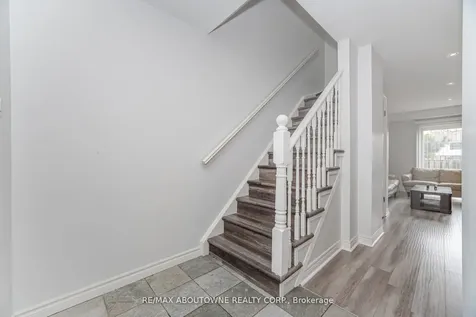 2779 Gananoque Drive Mississauga ON L5N 2E4