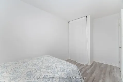 2779 Gananoque Drive Mississauga ON L5N 2E4