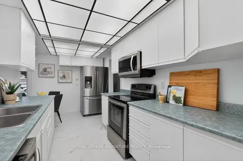 49 Rosebud Avenue Brampton ON L6X 2W4