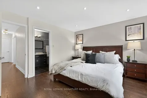49 Rosebud Avenue Brampton ON L6X 2W4