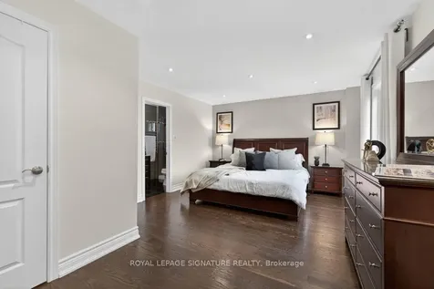49 Rosebud Avenue Brampton ON L6X 2W4