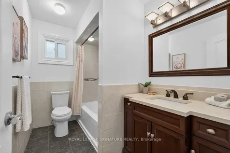 49 Rosebud Avenue Brampton ON L6X 2W4