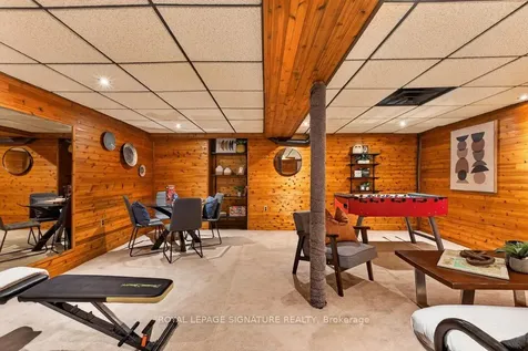 49 Rosebud Avenue Brampton ON L6X 2W4