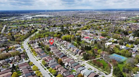 49 Rosebud Avenue Brampton ON L6X 2W4