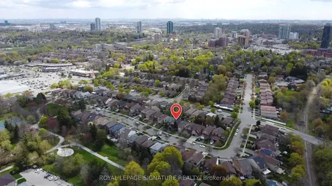 49 Rosebud Avenue Brampton ON L6X 2W4