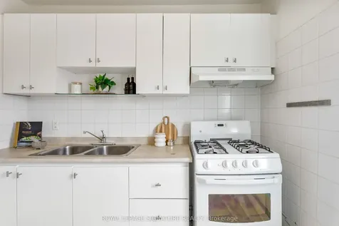 38 Wiltshire Avenue Toronto ON M6N 2V9
