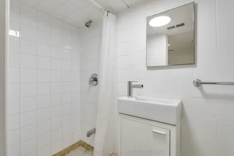 38 Wiltshire Avenue Toronto ON M6N 2V9