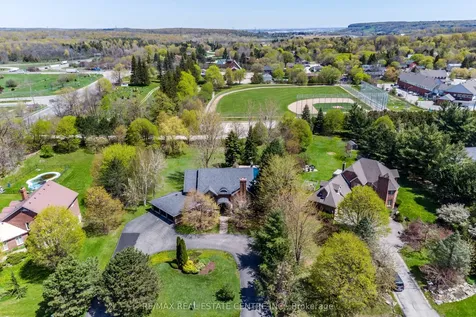 155 Crawford Crescent Milton ON L0P 1B0