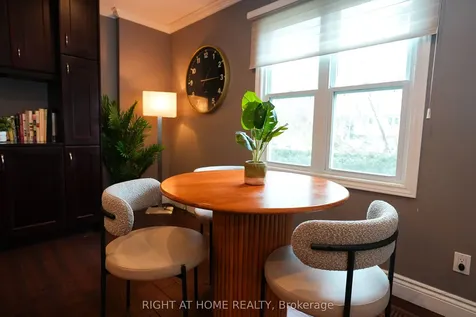 1266 Lakeview Drive Oakville ON L6H 2M8