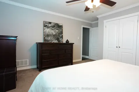 1266 Lakeview Drive Oakville ON L6H 2M8