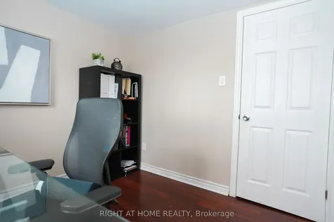 1266 Lakeview Drive Oakville ON L6H 2M8