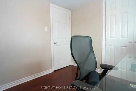 1266 Lakeview Drive Oakville ON L6H 2M8