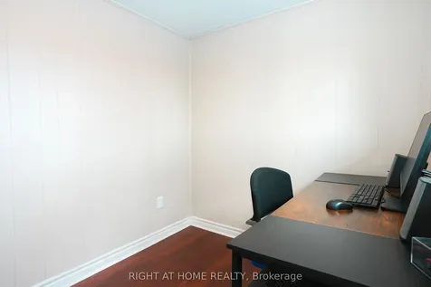 1266 Lakeview Drive Oakville ON L6H 2M8