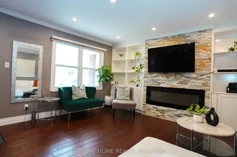 1266 Lakeview Drive Oakville ON L6H 2M8