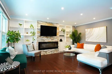 1266 Lakeview Drive Oakville ON L6H 2M8
