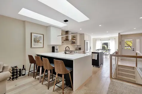 5255 Lakeshore Road Burlington ON L7L 5X9