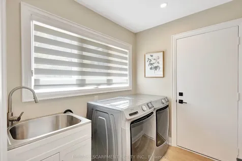 5255 Lakeshore Road Burlington ON L7L 5X9