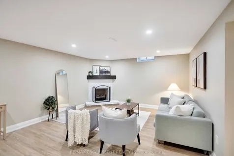 5255 Lakeshore Road Burlington ON L7L 5X9
