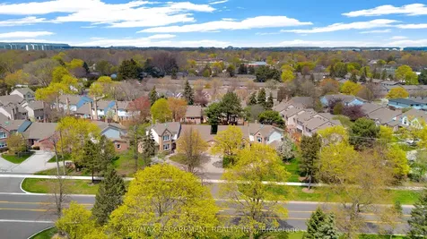 5255 Lakeshore Road Burlington ON L7L 5X9