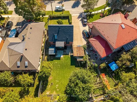 65 Barrhead Crescent Toronto ON M9W 3Z8