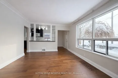 65 Barrhead Crescent Toronto ON M9W 3Z8