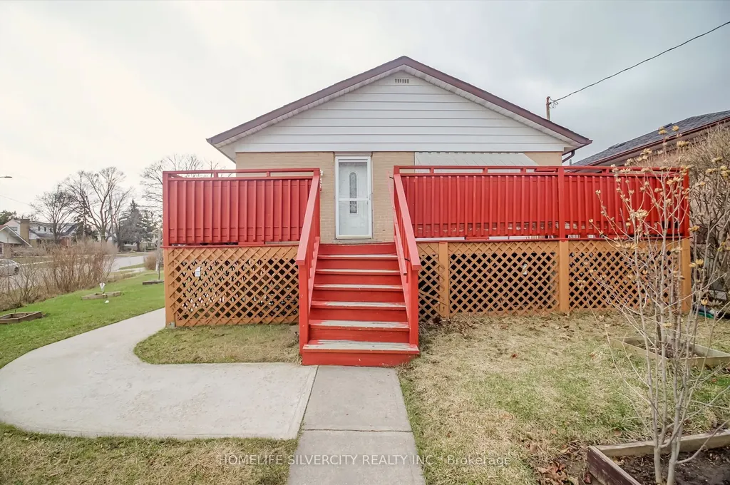 10 Coppermill Drive Toronto ON M9W 3Z3