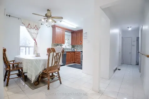 10 Coppermill Drive Toronto ON M9W 3Z3