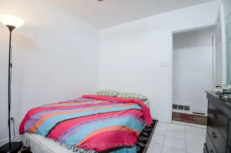 10 Coppermill Drive Toronto ON M9W 3Z3