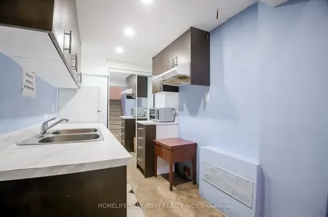 10 Coppermill Drive Toronto ON M9W 3Z3