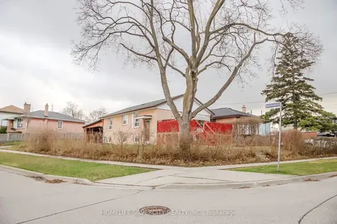 10 Coppermill Drive Toronto ON M9W 3Z3