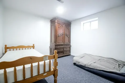 10 Coppermill Drive Toronto ON M9W 3Z3