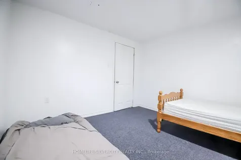 10 Coppermill Drive Toronto ON M9W 3Z3