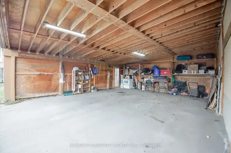 10 Coppermill Drive Toronto ON M9W 3Z3