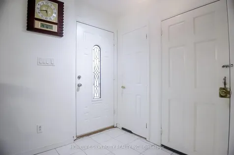 10 Coppermill Drive Toronto ON M9W 3Z3