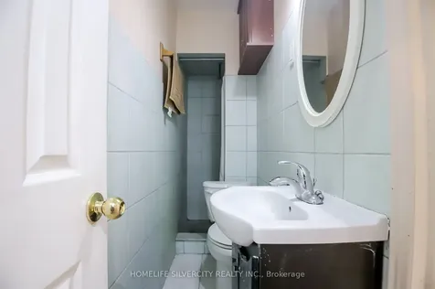 10 Coppermill Drive Toronto ON M9W 3Z3