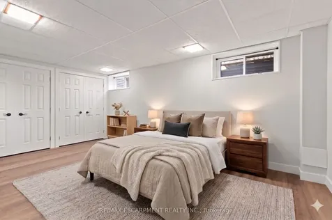 1189 Lambeth Road Oakville ON L6H 2C9