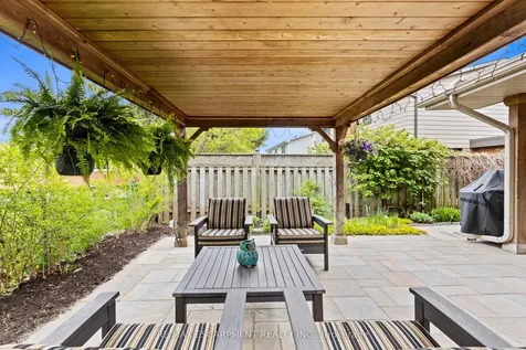 1189 Lambeth Road Oakville ON L6H 2C9