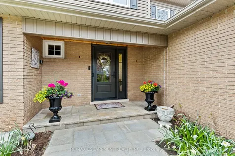 1189 Lambeth Road Oakville ON L6H 2C9