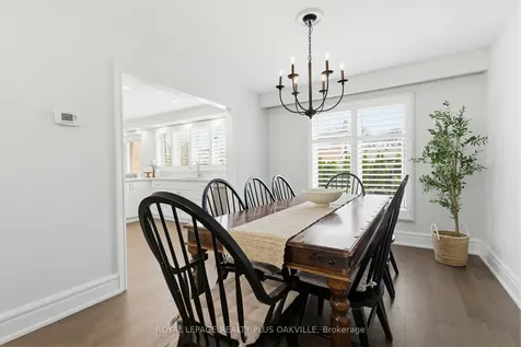 318 Mary Street Oakville ON L6K 3P6