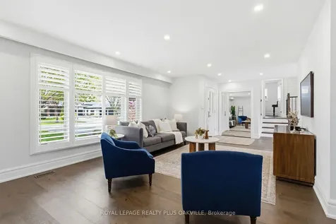 318 Mary Street Oakville ON L6K 3P6