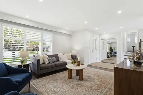 318 Mary Street Oakville ON L6K 3P6