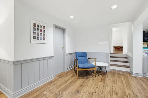 318 Mary Street Oakville ON L6K 3P6