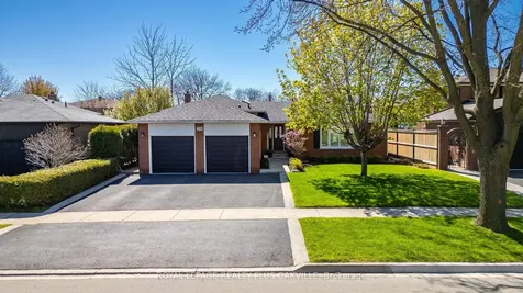 318 Mary Street Oakville ON L6K 3P6