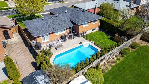 318 Mary Street Oakville ON L6K 3P6